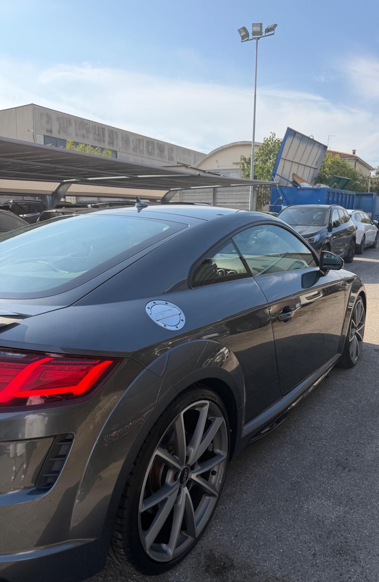 Audi TT Coupé 45 TFSI quattro S tronic (245Cv)