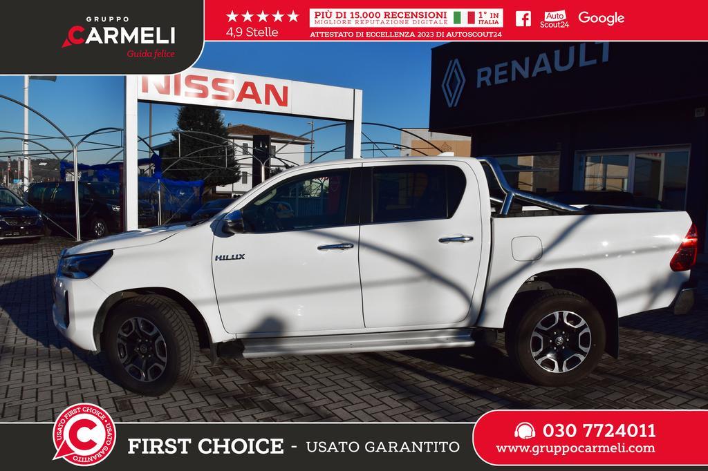 Toyota Hilux Double Cab 2.4 D-4D Lounge 4WD A/T