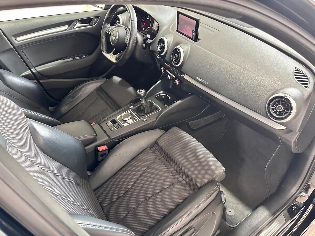 Audi A3 2.0 TDI S LINE - MANUALE - DA VETRINA - FULL