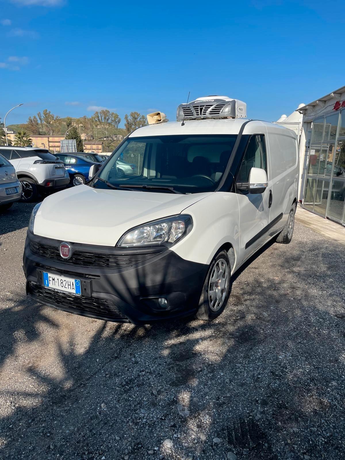 Fiat Doblo 1.6 MJT 120CV Maxi 3 posti AUTONEGOZIO unico proprietario