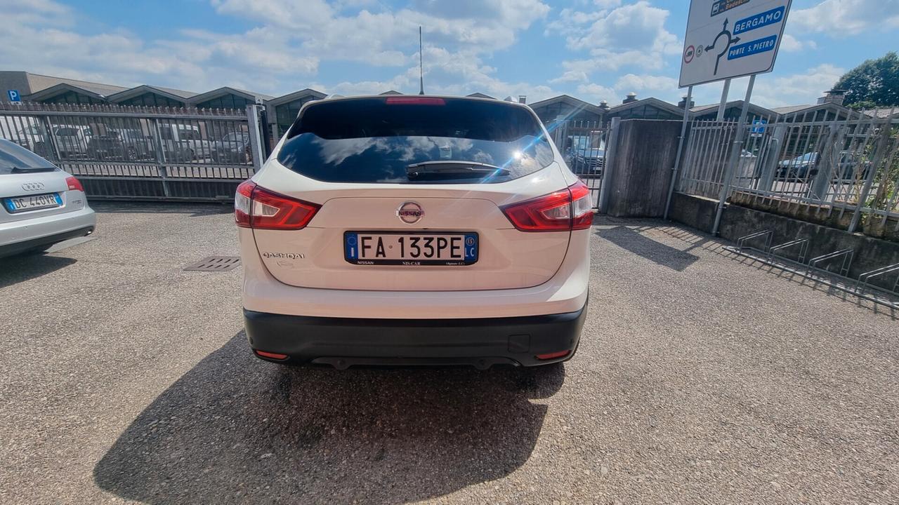 Nissan Qashqai 1.2 DIG-T 360 Tekna tetto panoramico
