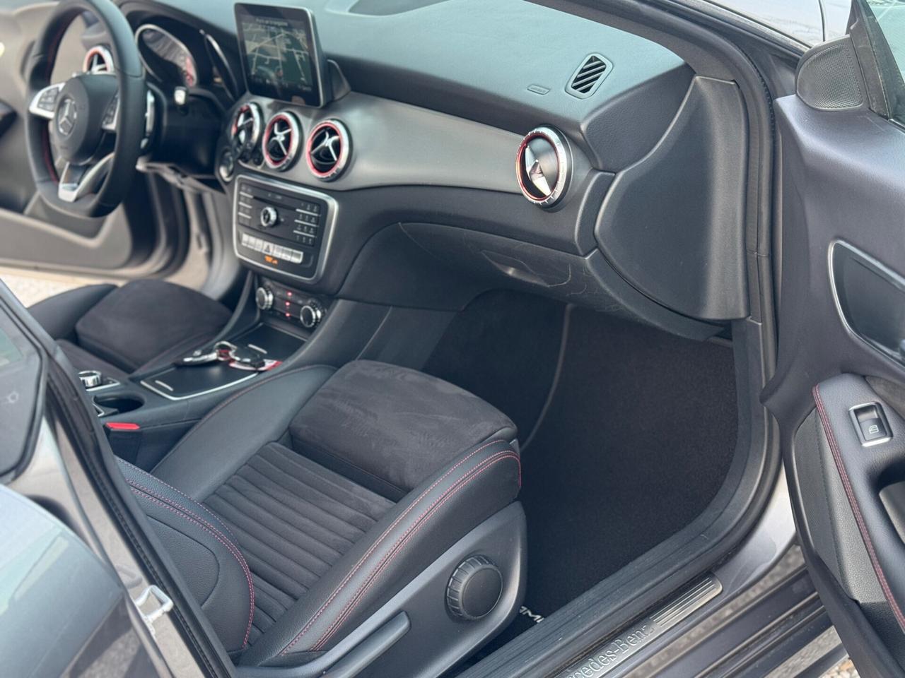 Mercedes-benz CLA 200 Automatico AMG line !