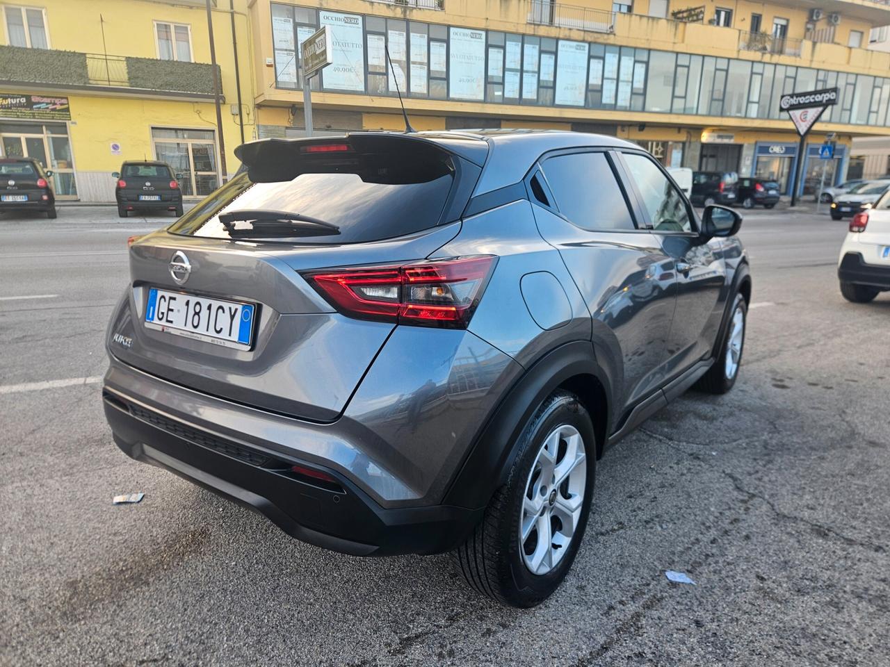 Nissan Juke 1.0 DIG-T 114 CV N-Connecta