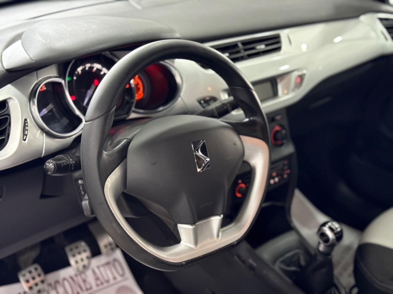 Ds3 1.4 hdi bicolore just black