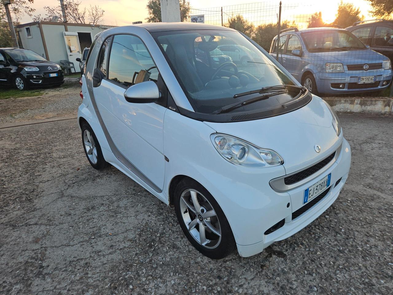 Smart ForTwo 1000 52 kW MHD coupé passion
