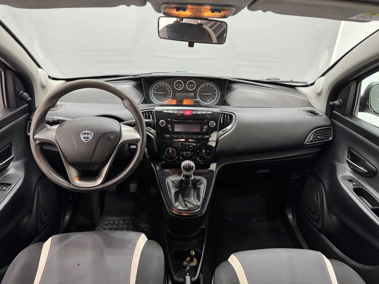 Lancia Ypsilon 1.2 69 CV 5 porte GPL Ecochic Gold