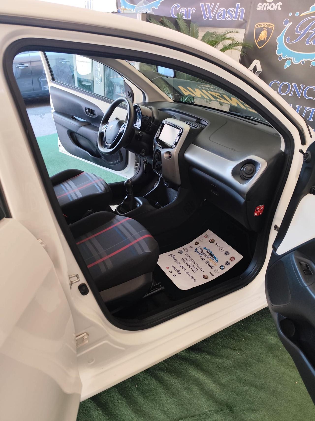 Peugeot 108 VTi 68 5 porte Allure TOP!