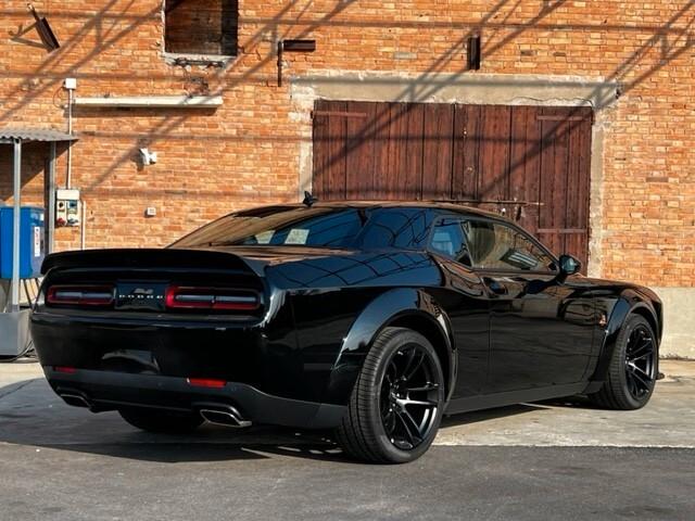 Dodge Challenger 6.4 R/T Scat Pack Widebody