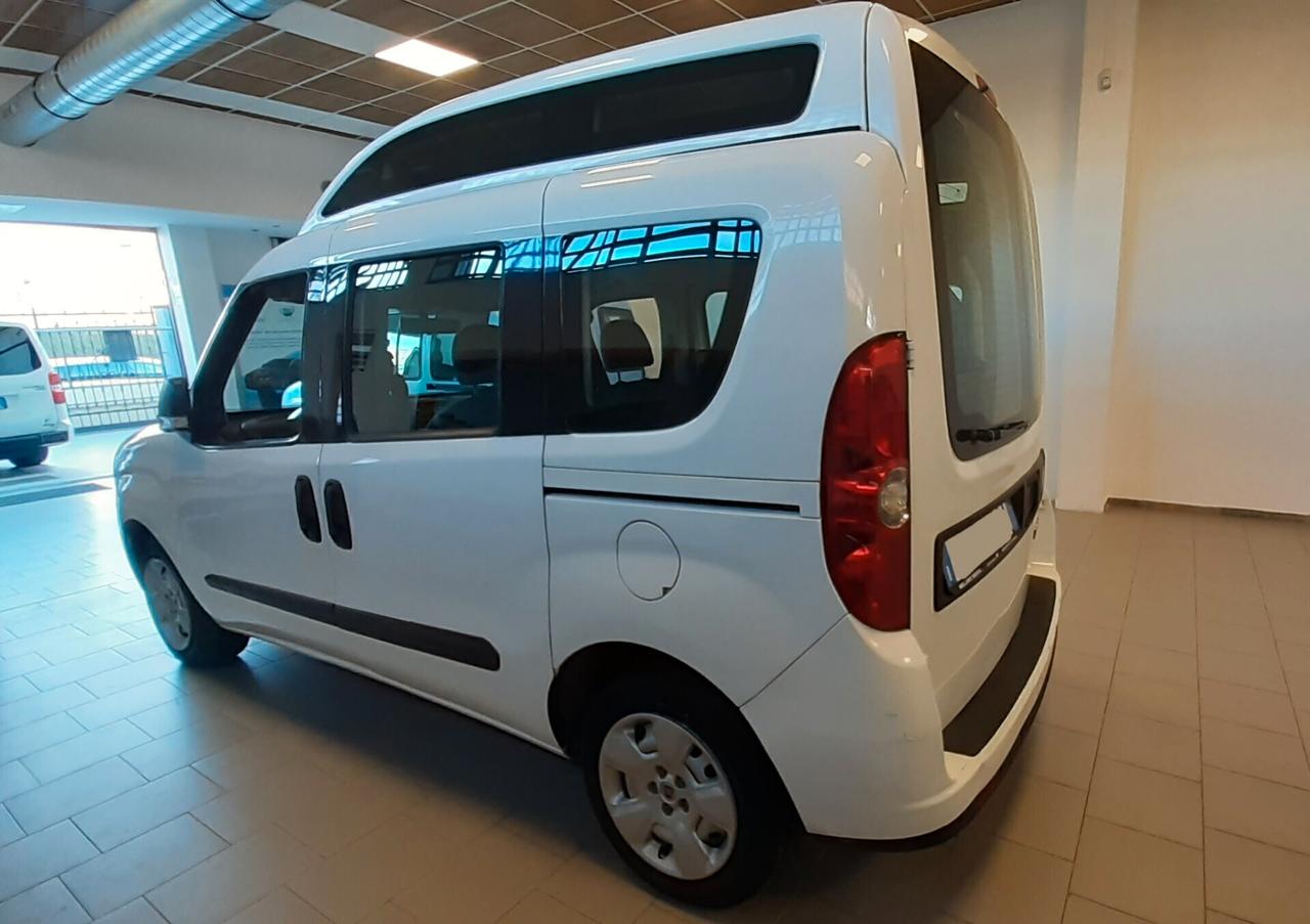 Doblò trasporto disabili Multijet pedana elettrica