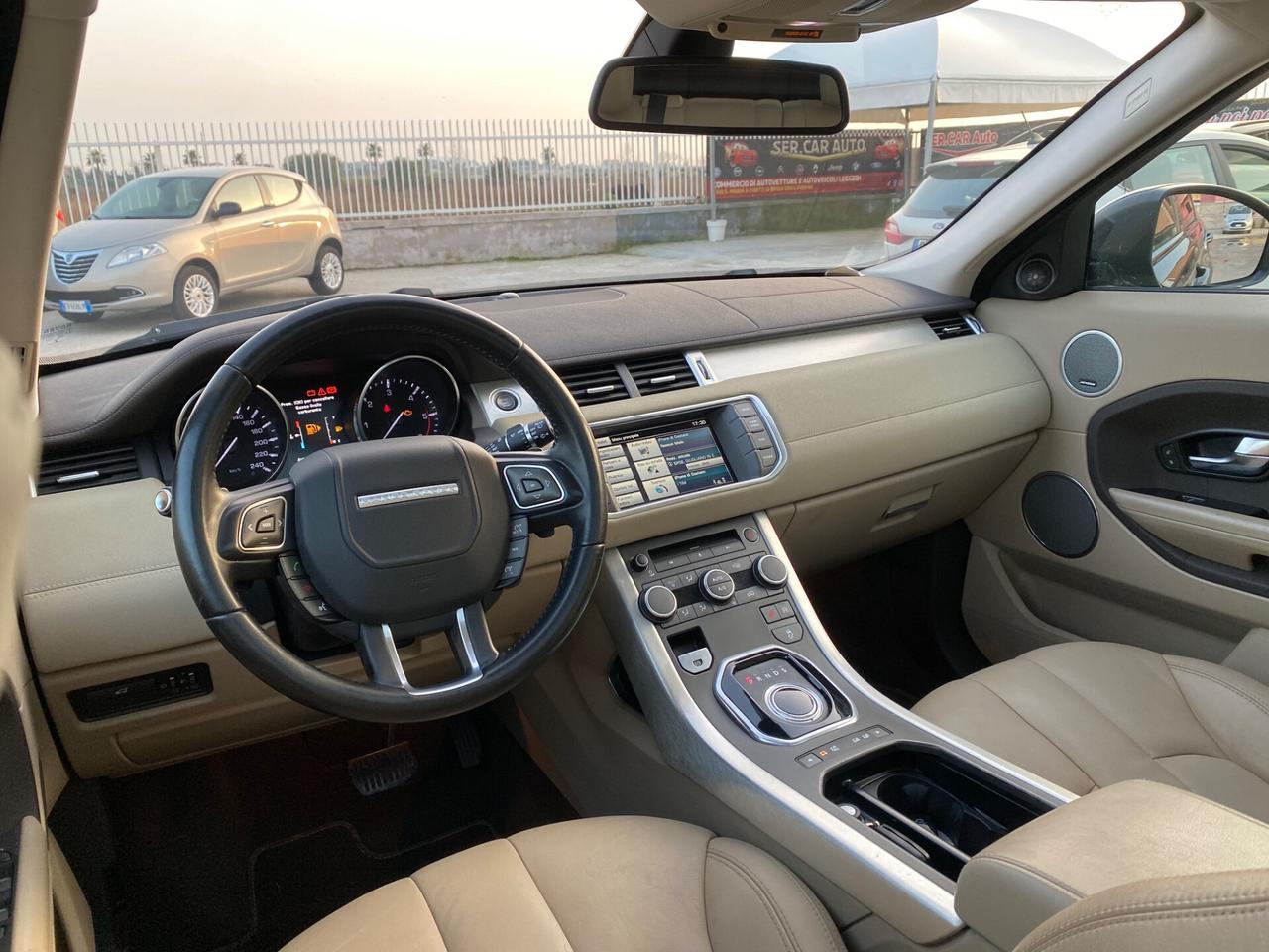 Land Rover Range Evoque 2.2 TD4 5p. Prestige