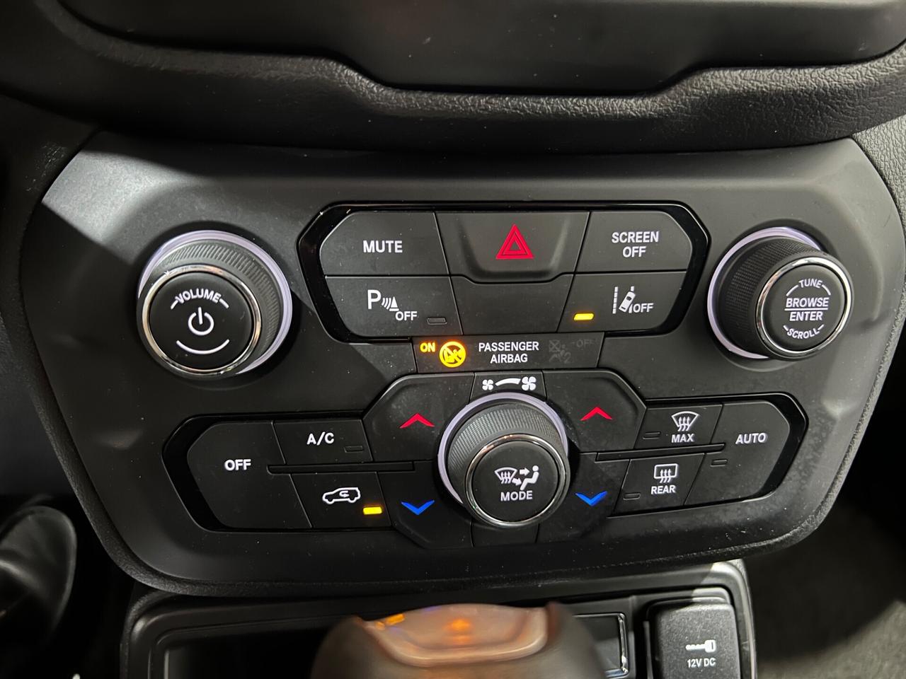 Jeep Renegade 1.6 Mjt DDCT 120 CV Night Eagle