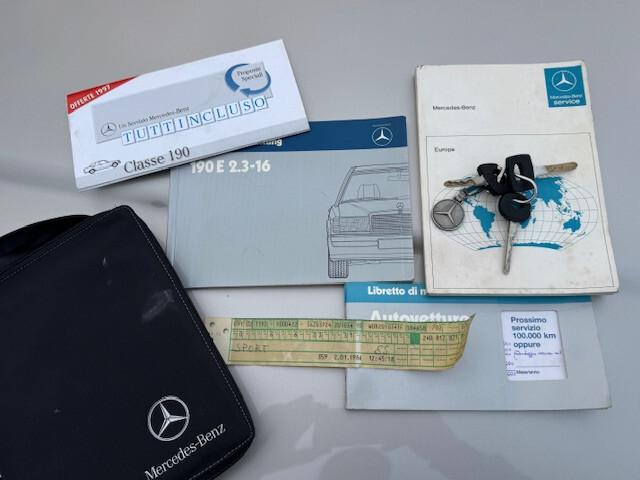 Mercedes 190 2.3 16V. "PERFETTA"