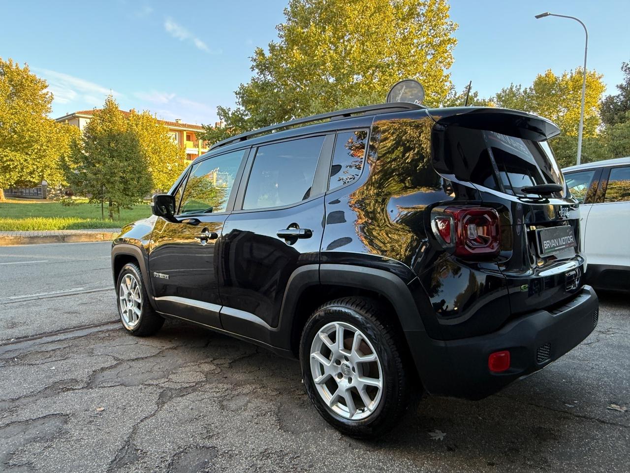 Jeep Renegade 1.5 Turbo T4 MHEV Limited