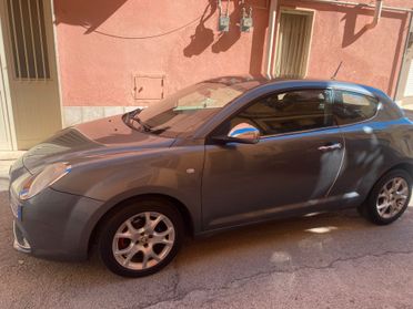 Alfa Romeo MiTo 1.6 JTDm-2 S&S Distinctive Sport Pack