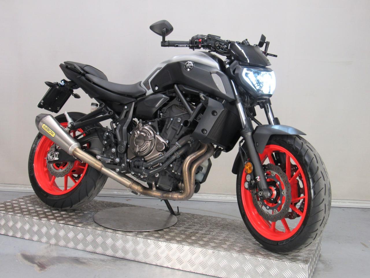 Yamaha MT-07 ABS ICE FLUO SCARICO ARROW