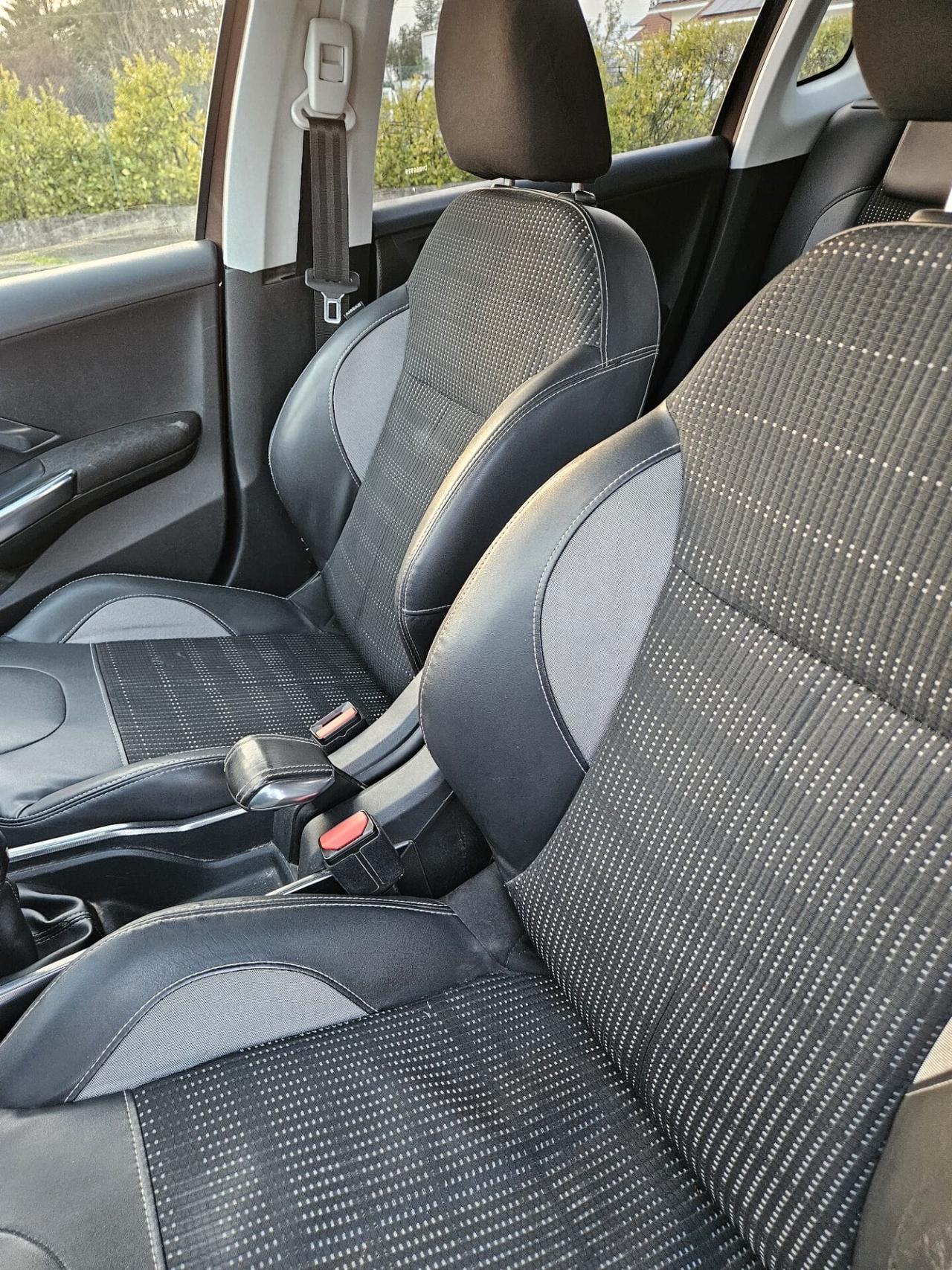 Peugeot 2008 NEOPATENTATI