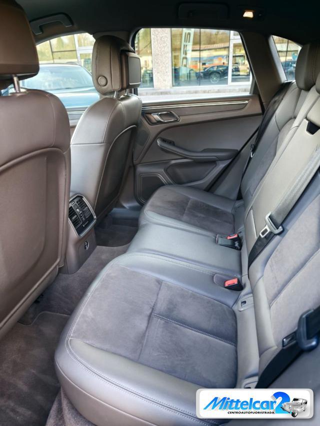 PORSCHE Macan 2.0
