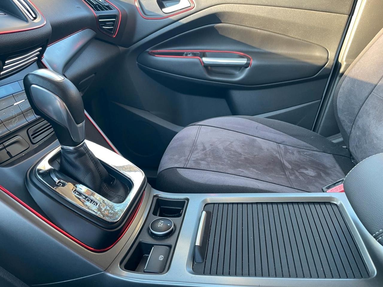 Ford Kuga 2.0 TDCI 120 CV S&S 2WD ST-Line