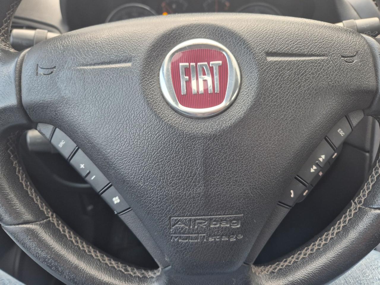 Fiat Croma 1.9 Multijet Emotion