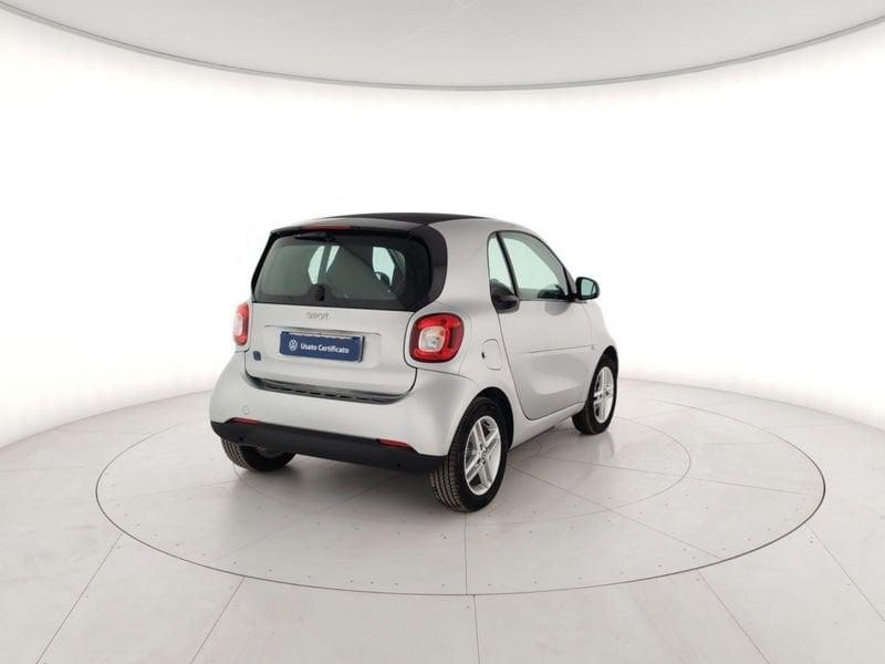 smart fortwo EQ Passion