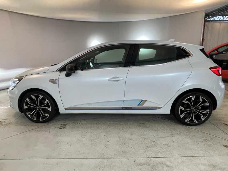RENAULT Clio V - Clio 1.6 E-Tech hybrid Initiale Paris 140cv auto