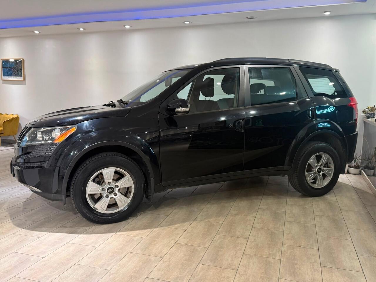 Mahindra XUV500 2.2 16V FWD W8