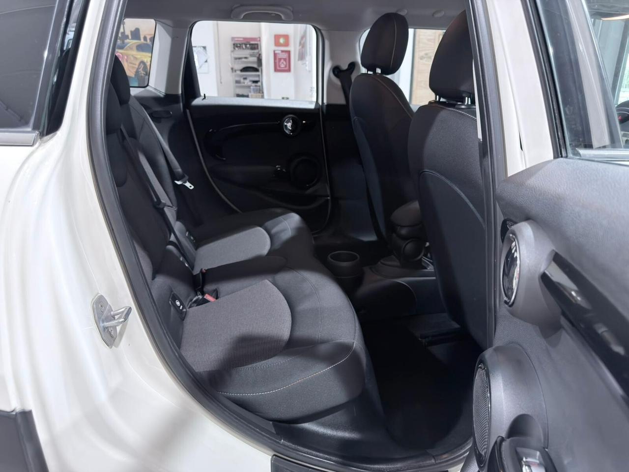 MINI COOPER D 1.5 116cv 110.000km 1PROPRIETARIO