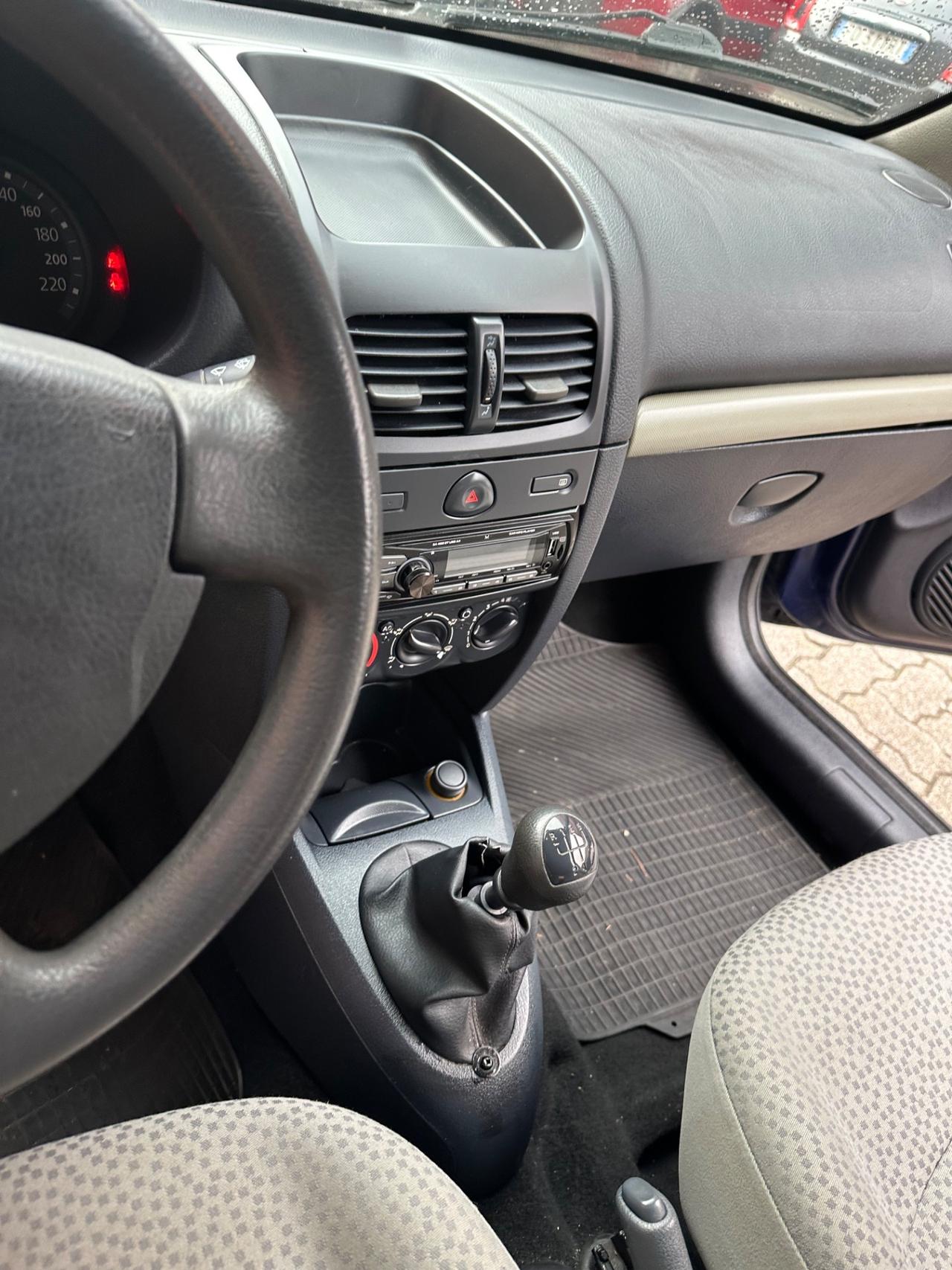 Renault Clio Storia 1.2 5 porte Dynamique