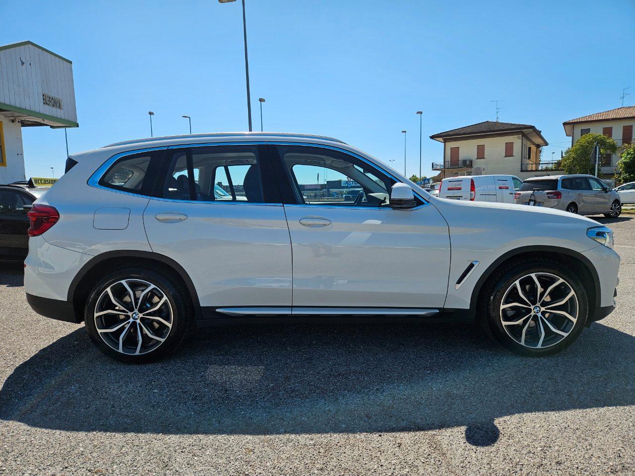 BMW X3 xdrive20d mhev 48V xLine auto