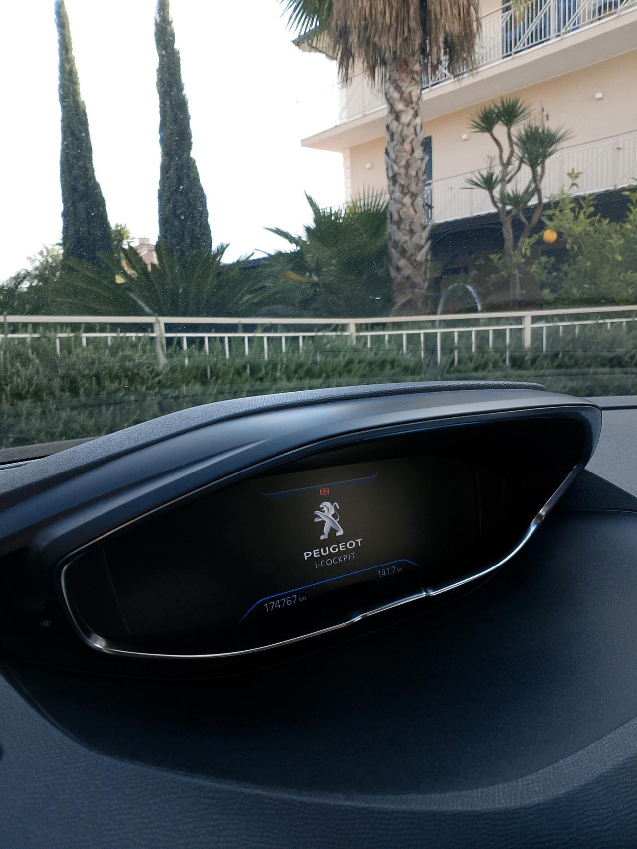 Peugeot 3008 BlueHDi 130 S&S Allure