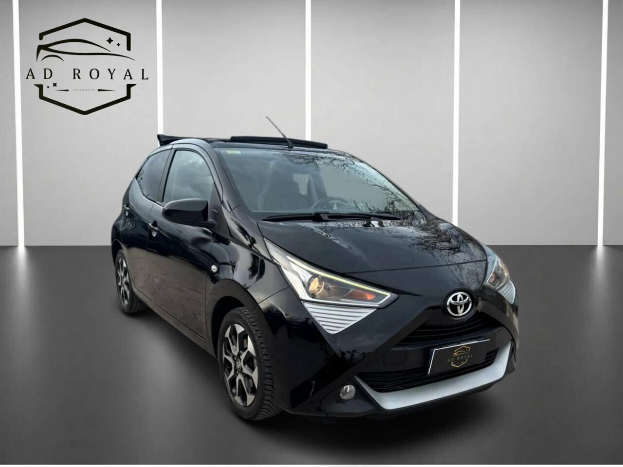 Toyota Aygo Connect 1.0 VVT-i 72 CV 5 porte x-play MMT 10/2020 CABRIO