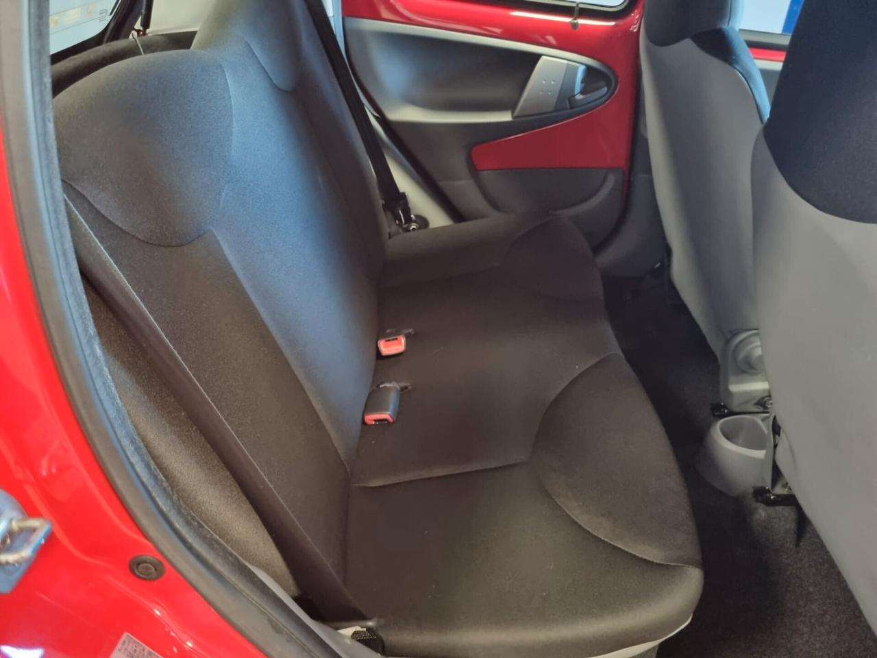 Toyota Aygo 1.0 12V VVT-i 5 porte Sol Connect