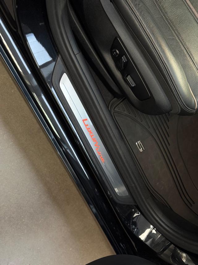 BMW 540 i xDrive Touring Luxury