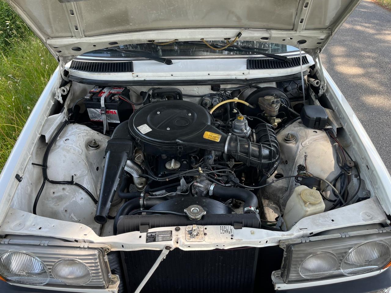 Mercedes benz 200 E w123 - Motore NUOVO