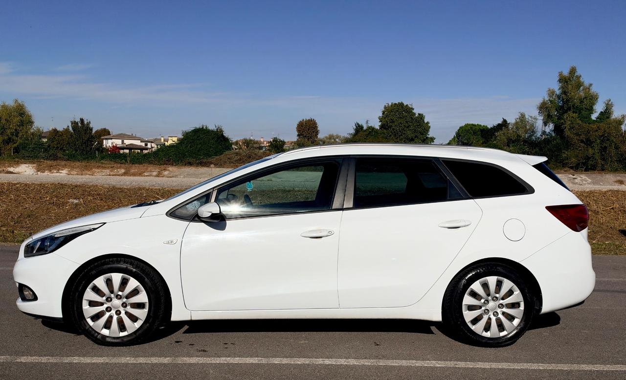 Kia Ceed cee'd 1.4 CRDi SW Cool Neopatentati