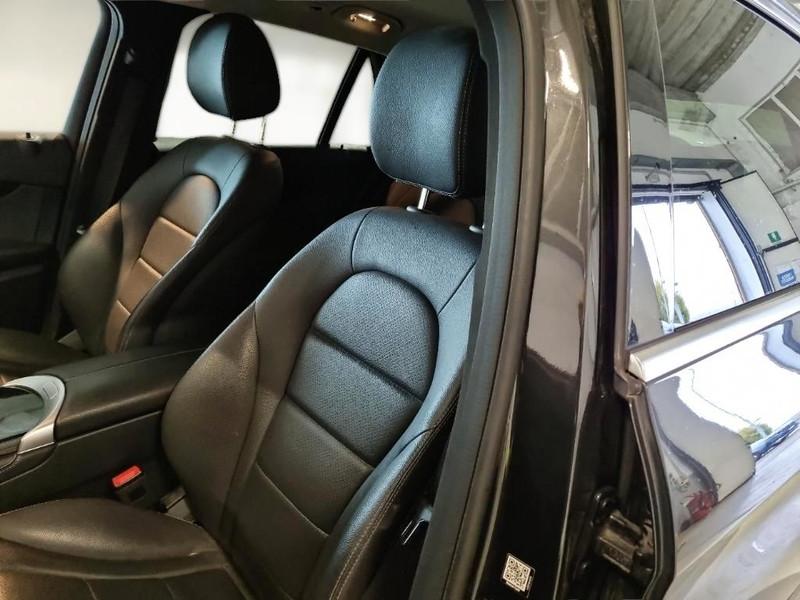 MERCEDES-BENZ GLC 300 d 4Matic Business aut.