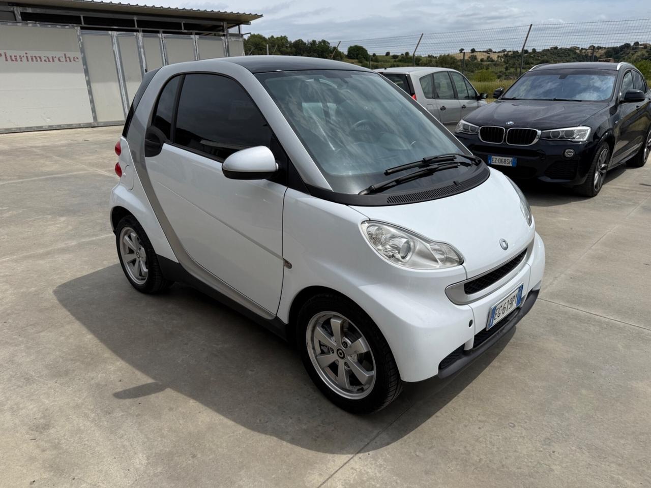 Smart ForTwo 1000 62 kW coupé passion
