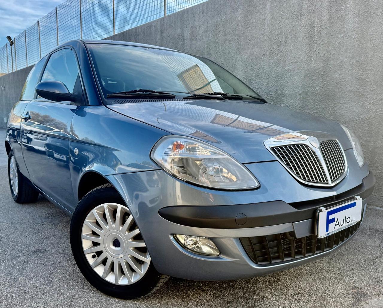 Lancia Ypsilon 1.3 Multijet 16V Platino,EURO 4,Bicolore,Cerchi in lega,Pelle,ecc.