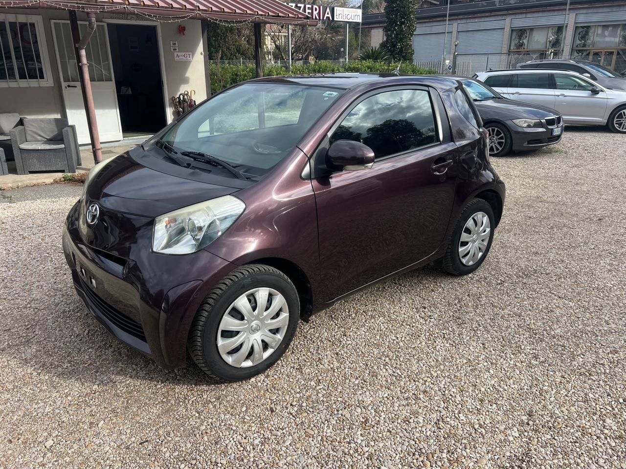 Toyota iQ 1.0