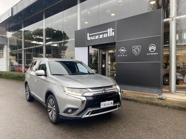 MITSUBISHI Outlander 2.0 4WD GPL Bi-fuel CVT Instyle SDA 7 posti