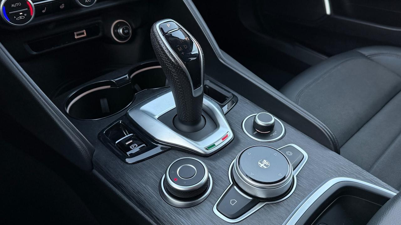 ALFA ROMEO GIULIA 2.2 SUPER AT8 190CV - FULL LED, PELLE, SEDILI RISCALDATI