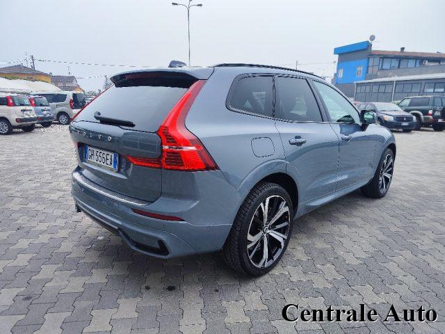 VOLVO XC60 B4 (d) AWD automatico Ultimate Dark