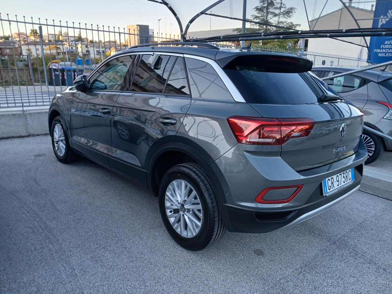VOLKSWAGEN T-ROC 1.0 TSI 110CV 2023