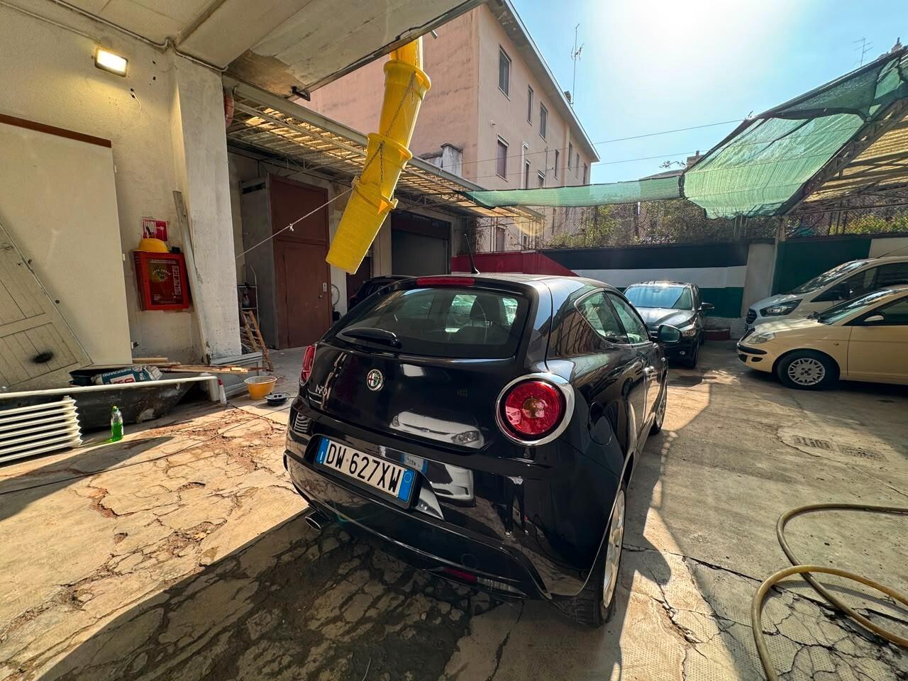 Alfa Romeo MiTo 1.6 JTDm 16V Distinctive Sport Pack