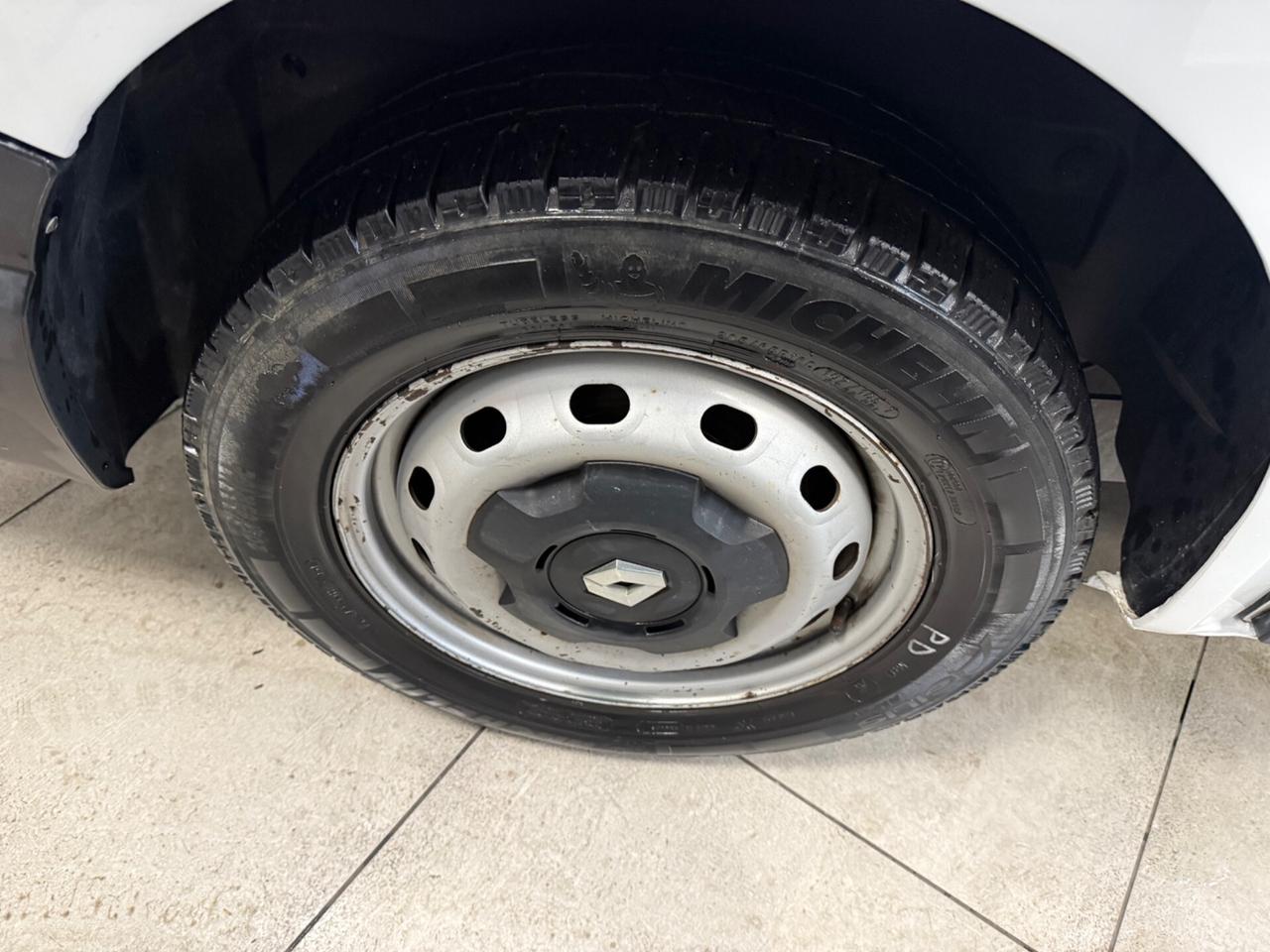 Renault Trafic T27 1.6 dCi 121CV Iva Compresa