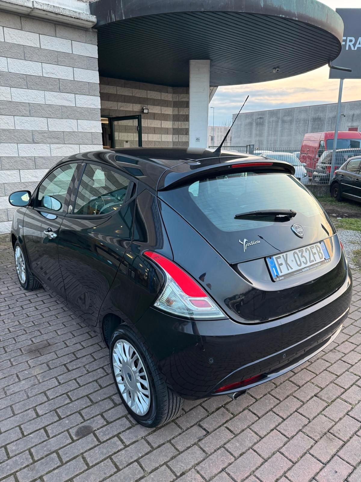 Lancia Ypsilon 1.2 69 CV 5 porte GPL Ecochic Gold