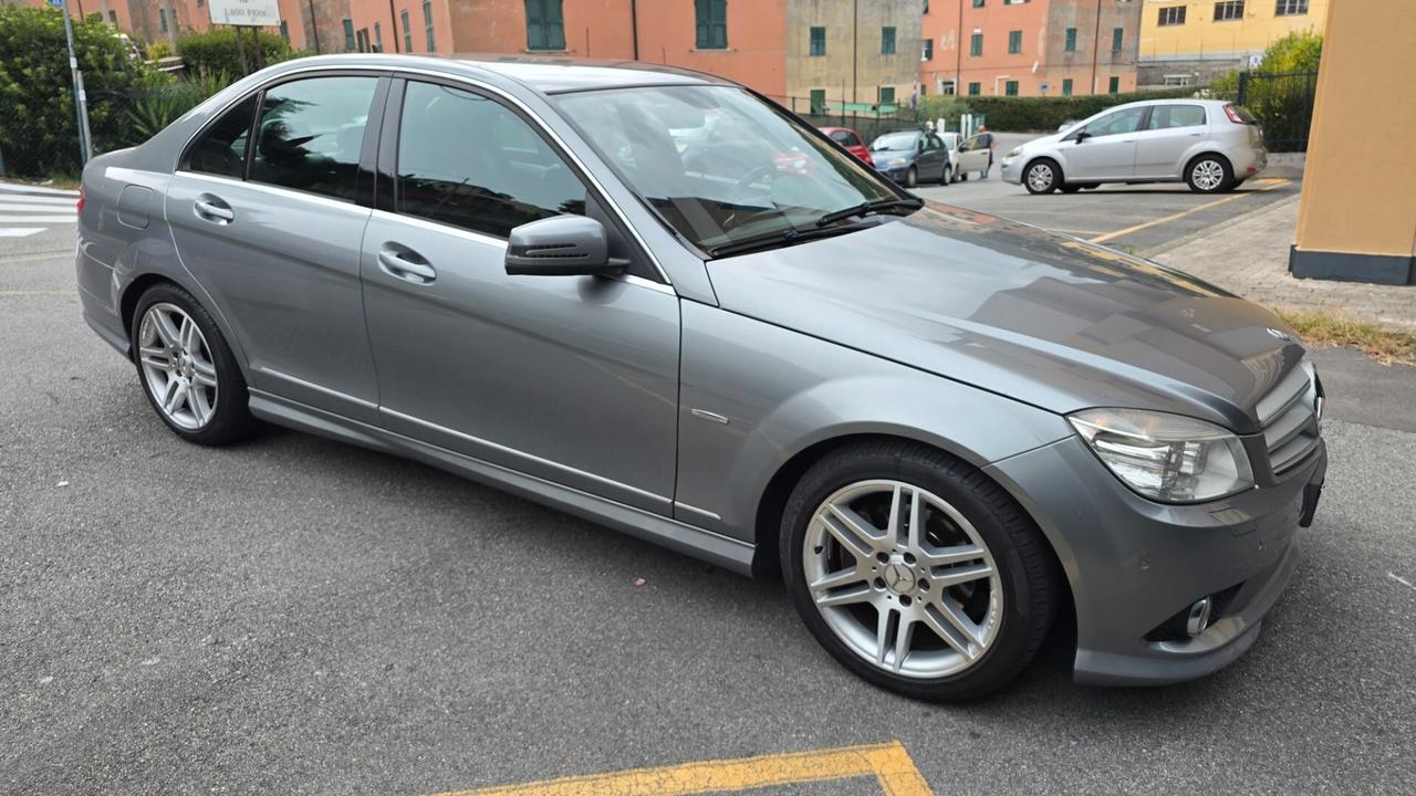 Mercedes-benz C 220 CDI BlueEFFICIENCY Avantgarde AMG