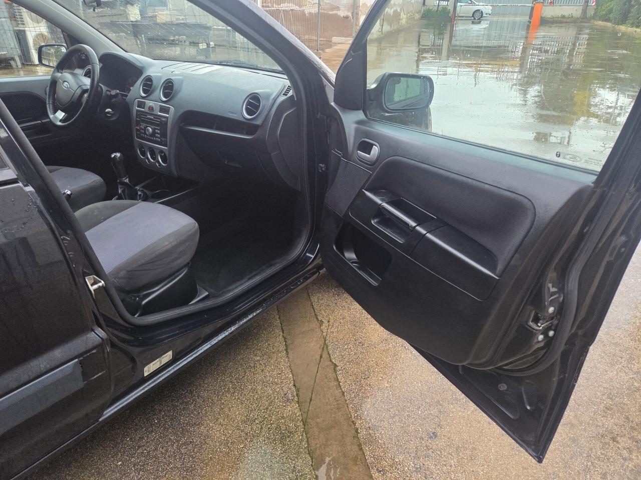 Ford Fusion 1.4 TDCi 5p. Titanium