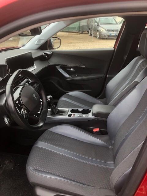 Peugeot 2008 BlueHDi 100 S&S Allure