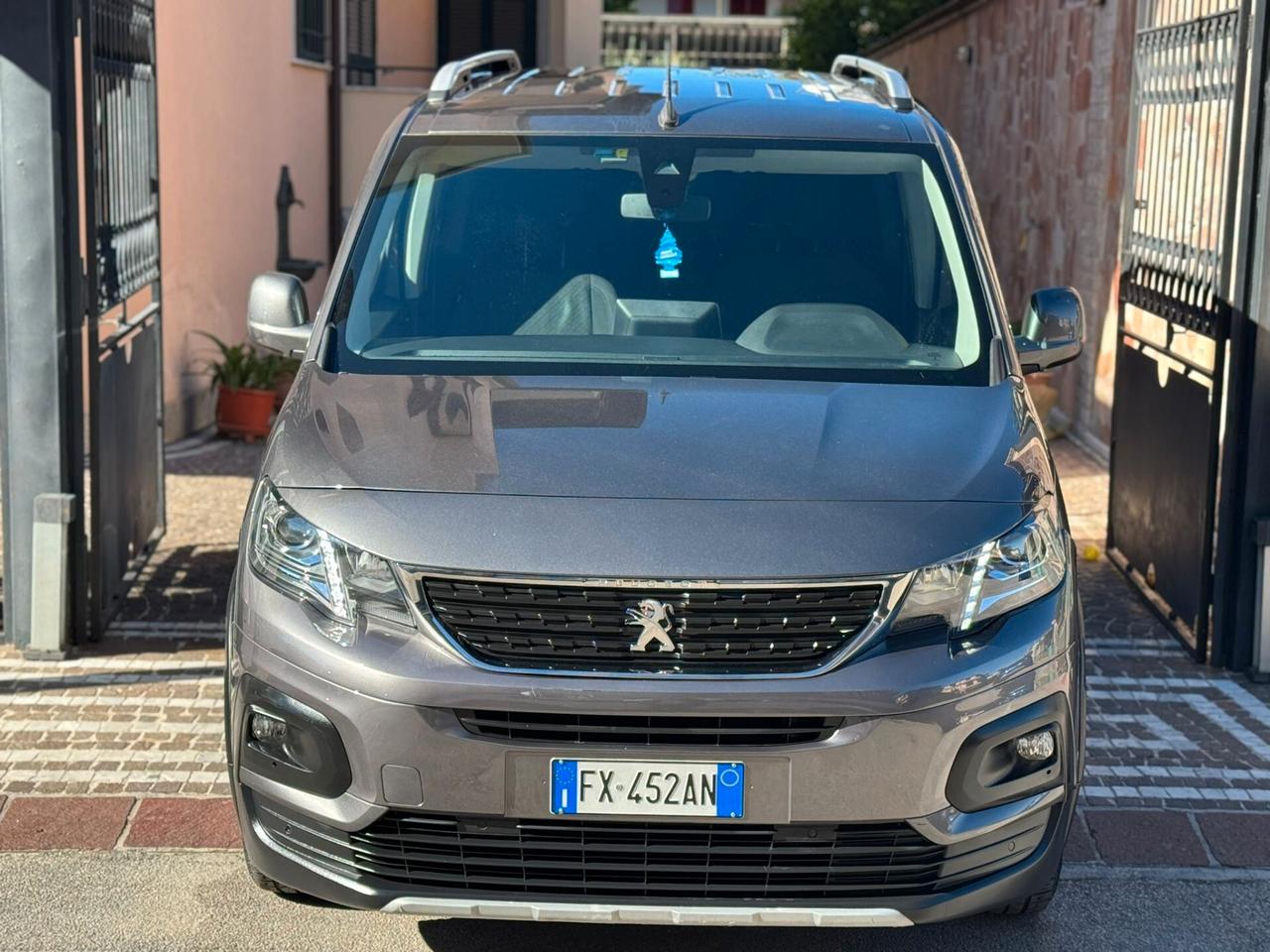 Peugeot Rifter BlueHDi 130 S&S EAT8 GT Line Standard